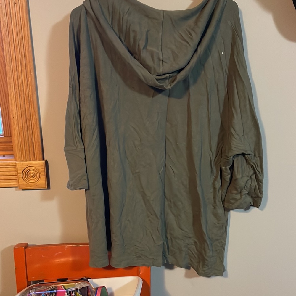 Sweatshirt - Picture 2 of 2